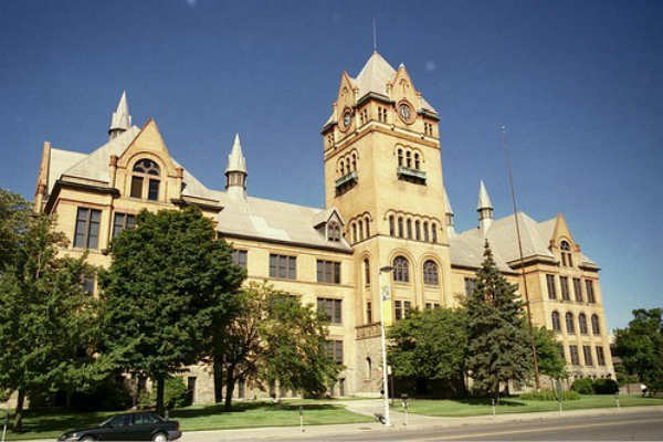 乔治亚州立大学(georgia state university,或缩写为gsu)是一所